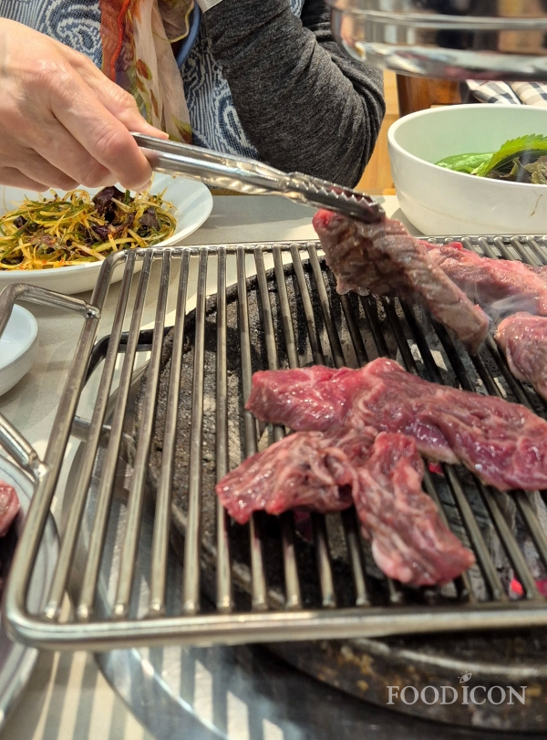 농산물값 내렸지만 고기·외식은 올라…9월 먹거리 물가 ‘온도차’ · 기사 사진